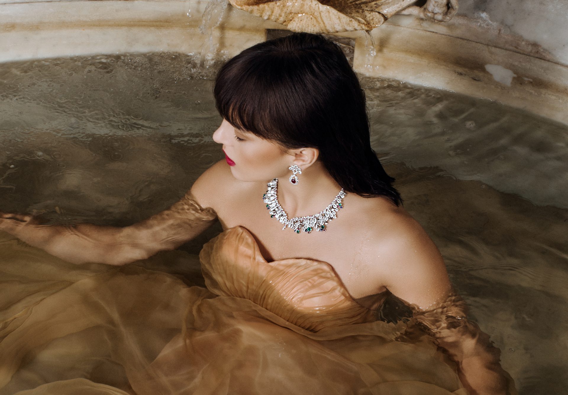 HJ_INNERPAGES_890x620px_2